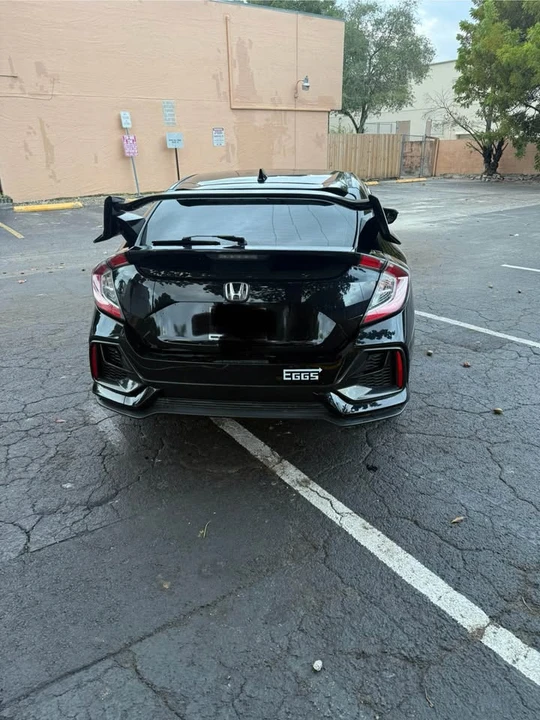 2021 Honda Civic 10th Gen - Image 6 of 16