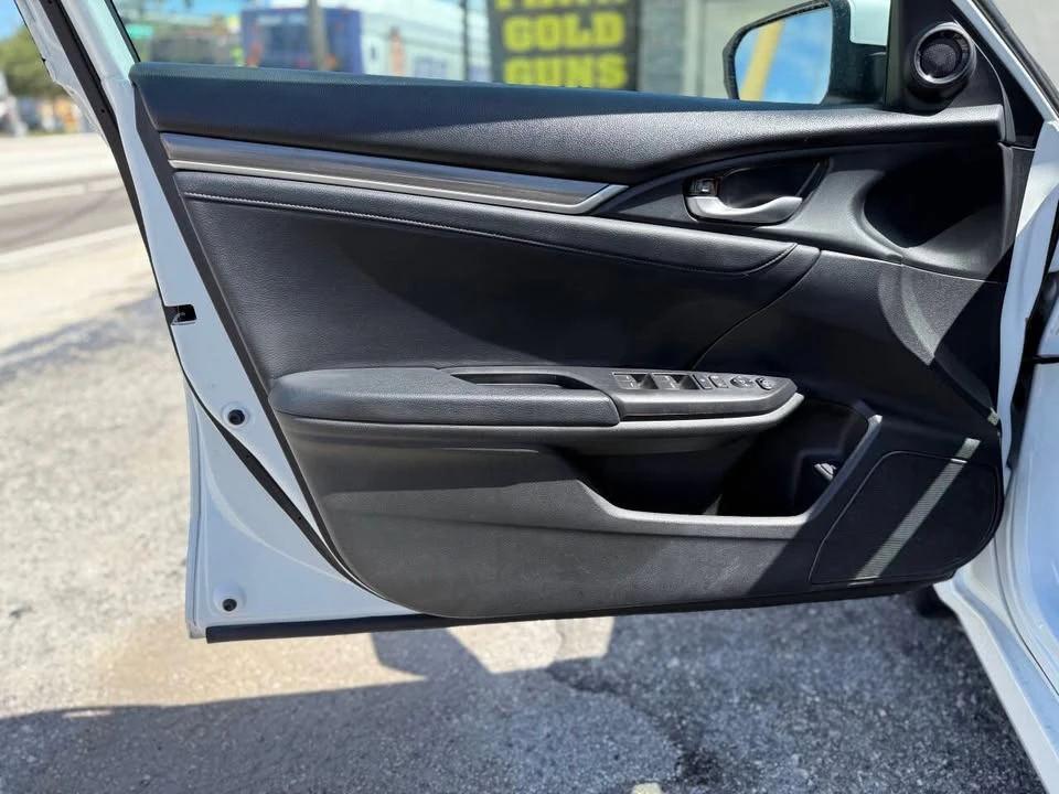 2021 Honda Civic 10th Gen - Image 11 of 20