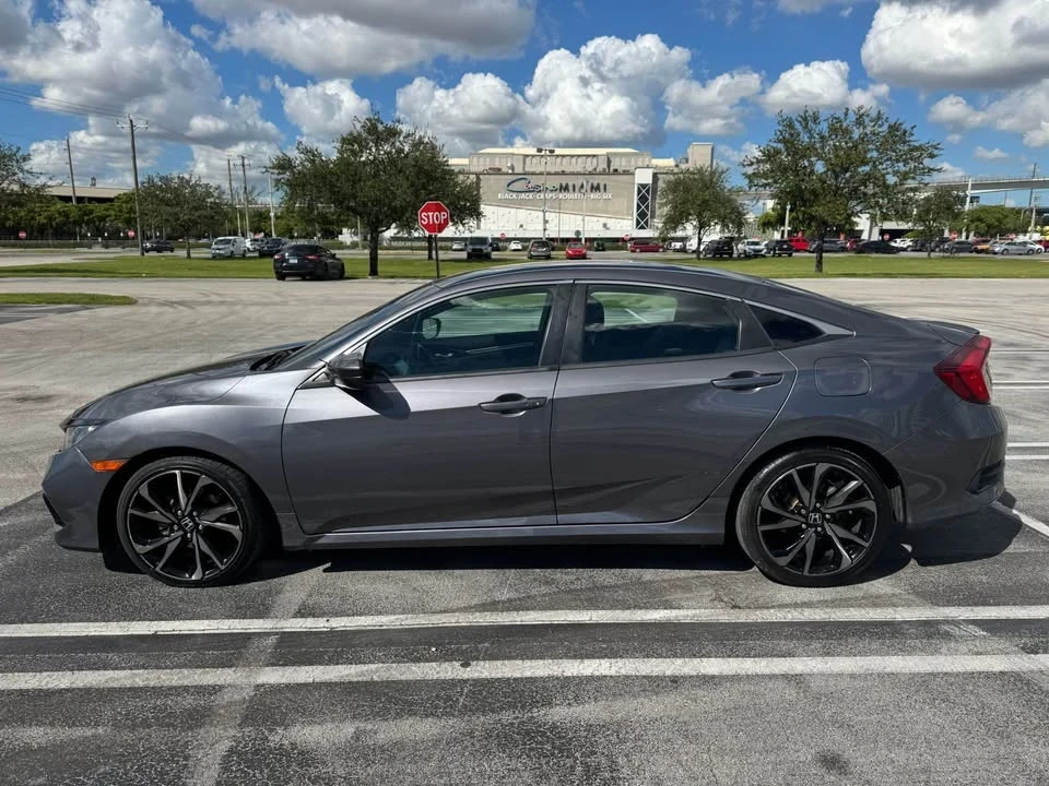 2021 Honda Civic 10th Gen - Image 2 of 12
