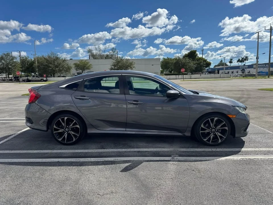 2021 Honda Civic 10th Gen - Image 6 of 12
