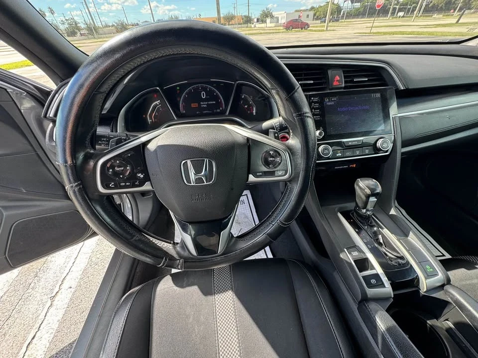 2021 Honda Civic 10th Gen - Image 10 of 12