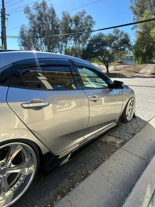 2021 Honda Civic 10th Gen - Image 16 of 19