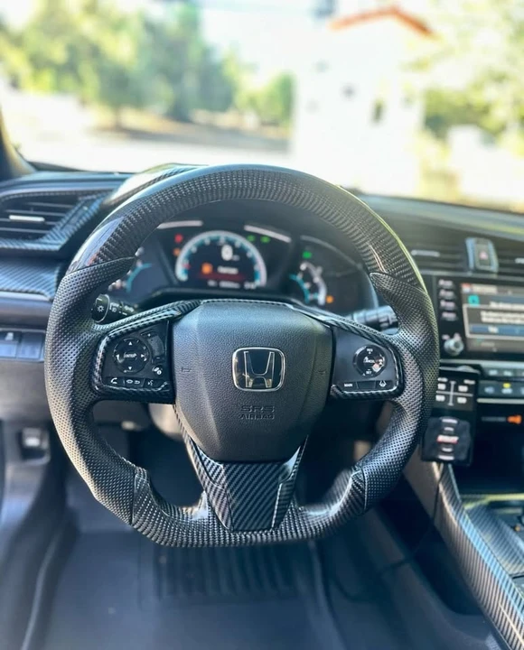 2021 Honda Civic 10th Gen - Image 10 of 19