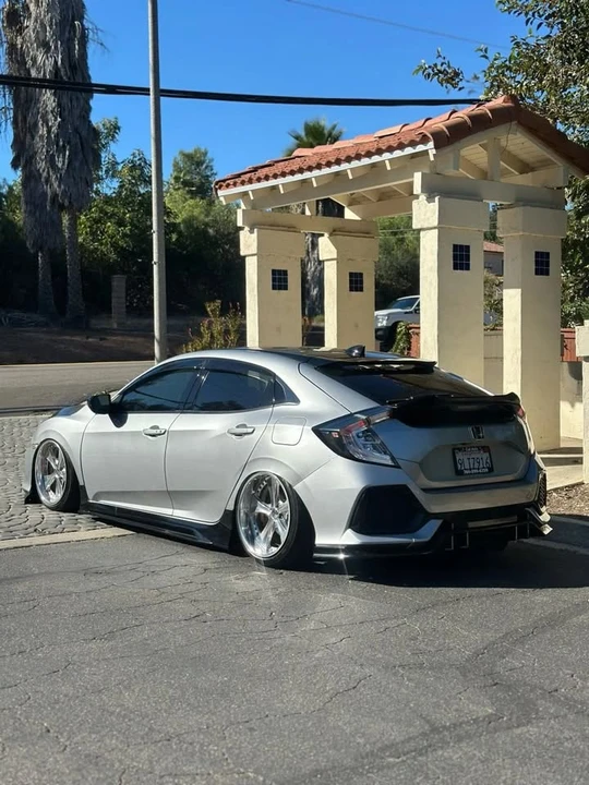2021 Honda Civic 10th Gen - Image 3 of 19