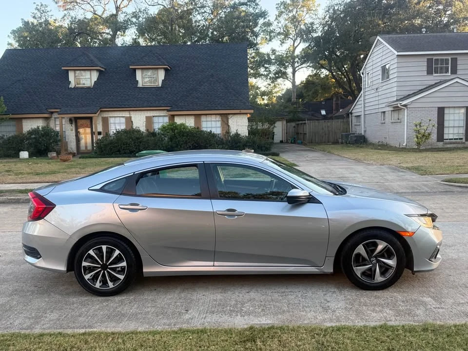 2021 Honda Civic 10th Gen - Image 5 of 5