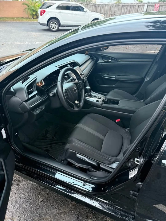 2021 Honda Civic 10th Gen - Image 13 of 16
