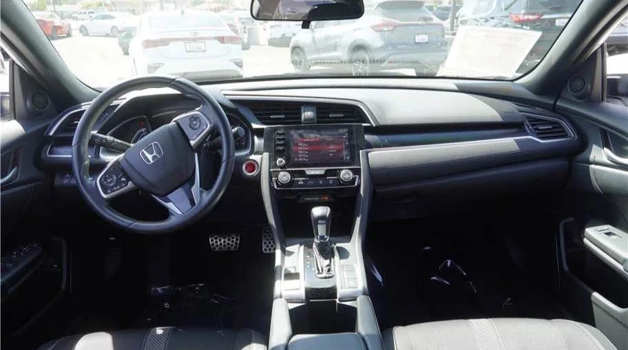 2021 Honda Civic 10th Gen - Image 4 of 5