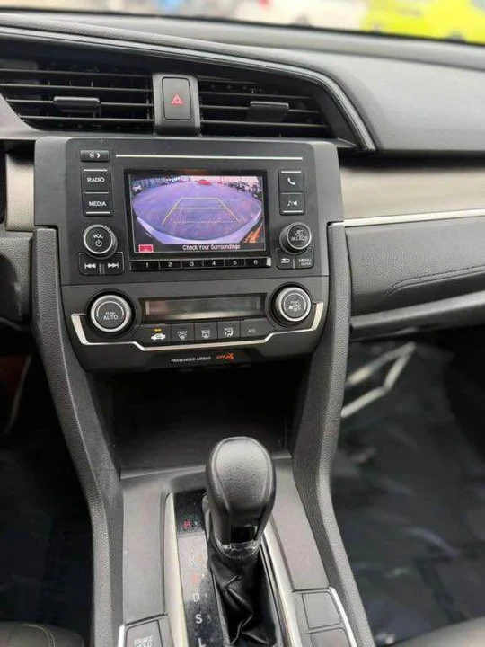 2021 Honda Civic 10th Gen - Image 10 of 13