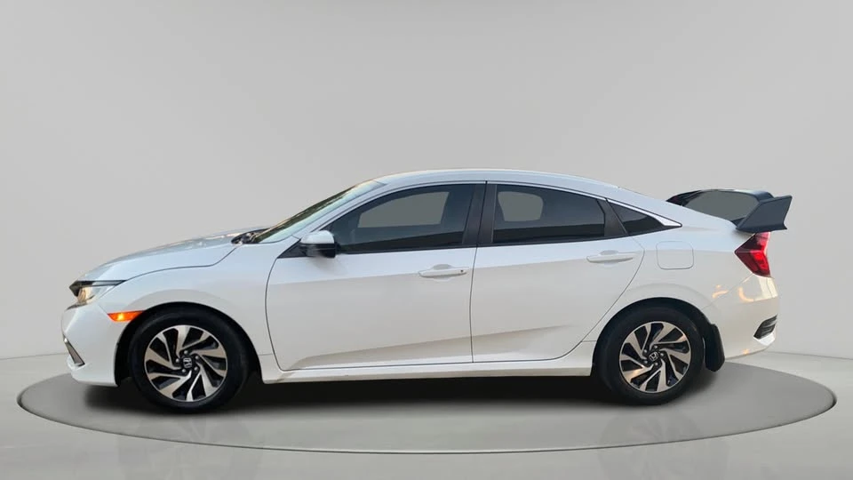 2021 Honda Civic 10th Gen - Image 8 of 20