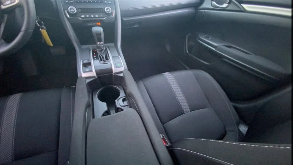 2021 Honda Civic 10th Gen - Image 16 of 20