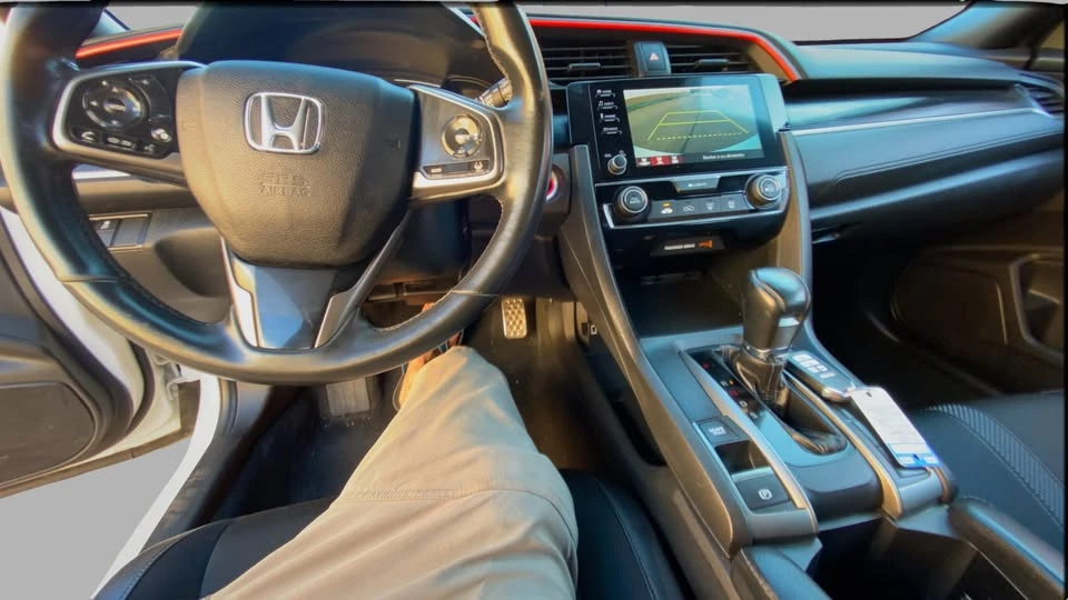 2021 Honda Civic 10th Gen - Image 10 of 18