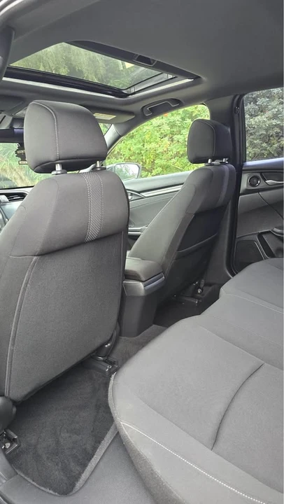 2021 Honda Civic 10th Gen - Image 10 of 13