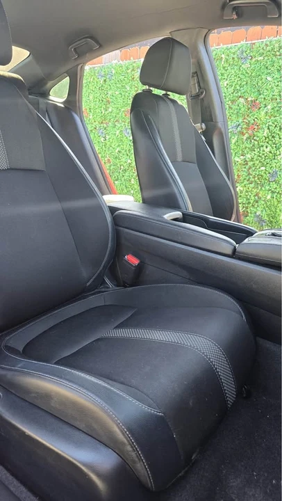 2021 Honda Civic 10th Gen - Image 7 of 12
