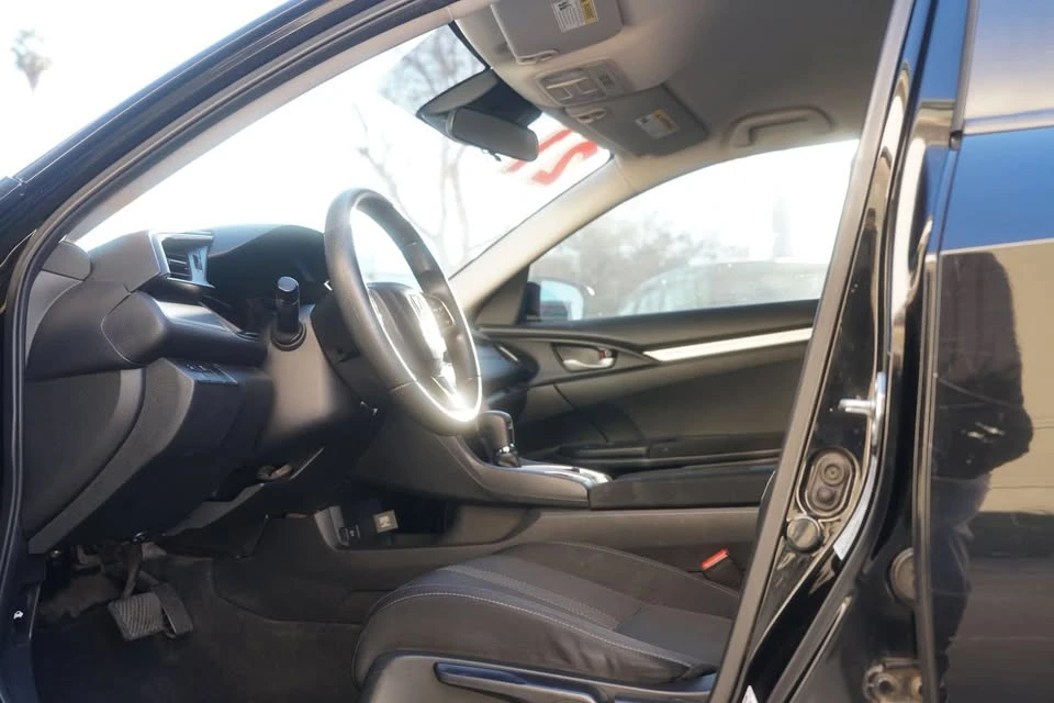 2021 Honda Civic 10th Gen - Image 12 of 19