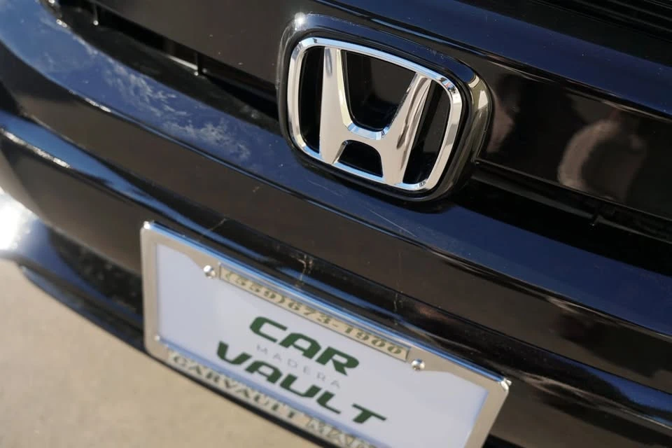 2021 Honda Civic 10th Gen - Image 6 of 19