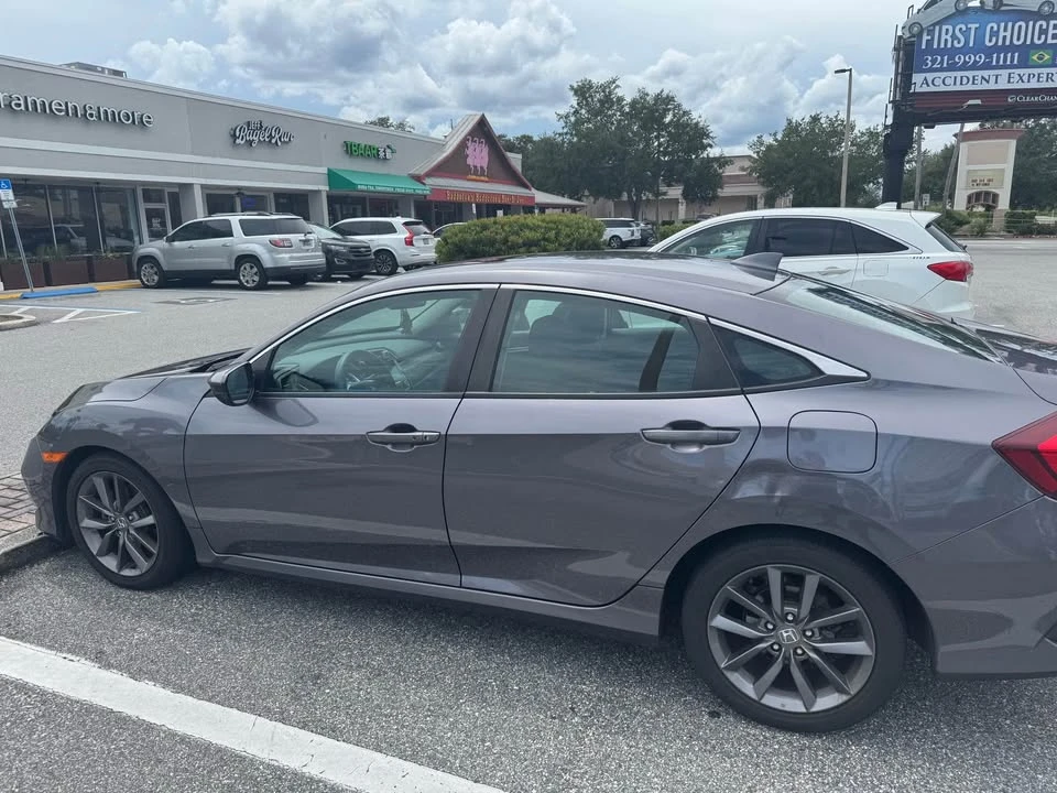 2021 Honda Civic 10th Gen - Image 4 of 7