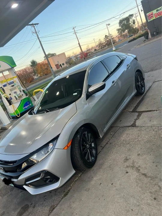 2021 Honda Civic 10th Gen - Image 2 of 8