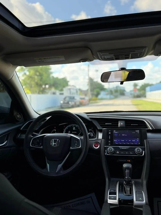 2021 Honda Civic 10th Gen - Image 7 of 10