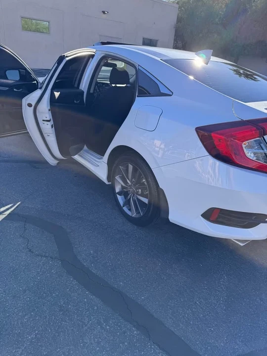 2021 Honda Civic 10th Gen - Image 11 of 12