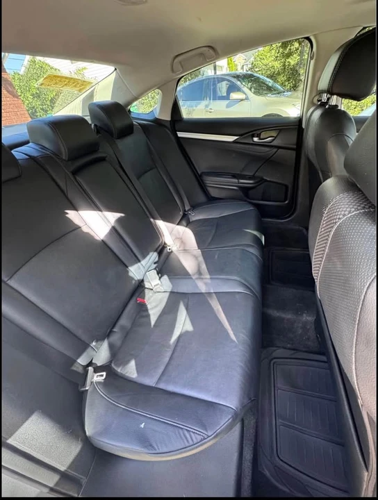 2021 Honda Civic 10th Gen - Image 9 of 12
