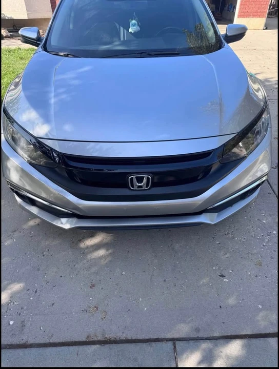 2021 Honda Civic 10th Gen - Image 2 of 12