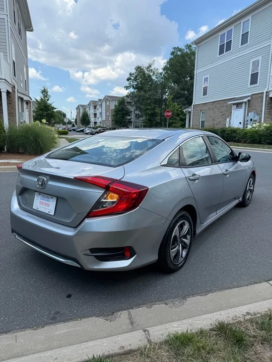 2021 Honda Civic 10th Gen - Image 3 of 7