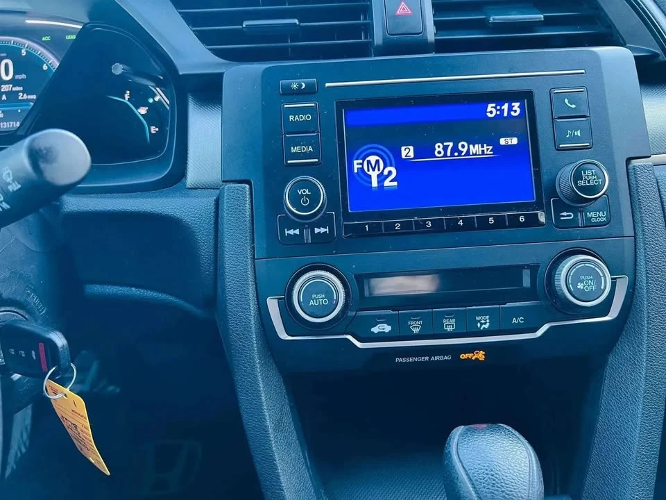2021 Honda Civic 10th Gen - Image 14 of 16
