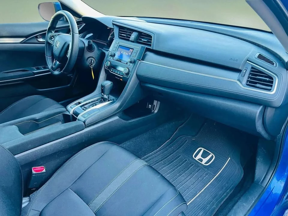 2021 Honda Civic 10th Gen - Image 12 of 16
