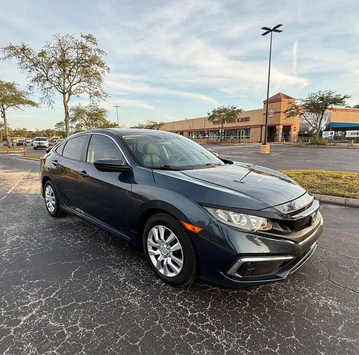 2021 Honda Civic 10th Gen - Image 2 of 11