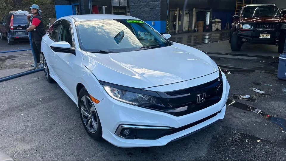 2021 Honda Civic 10th Gen - Image 2 of 16
