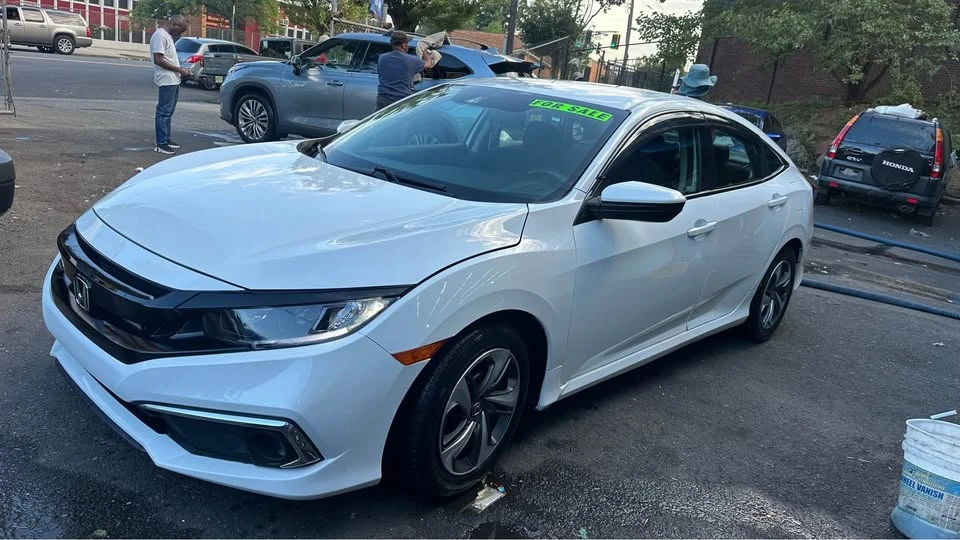 2021 Honda Civic 10th Gen - Image 5 of 16