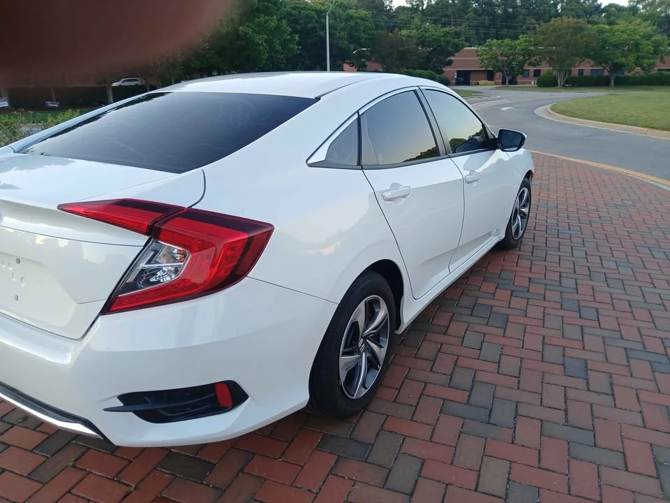 2021 Honda Civic 10th Gen - Image 5 of 16