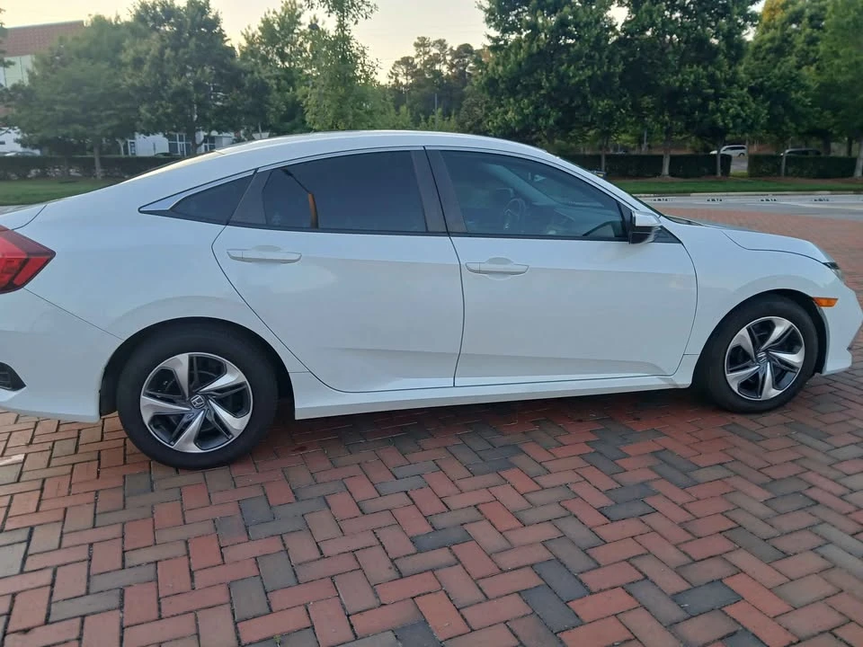 2021 Honda Civic 10th Gen - Image 6 of 16