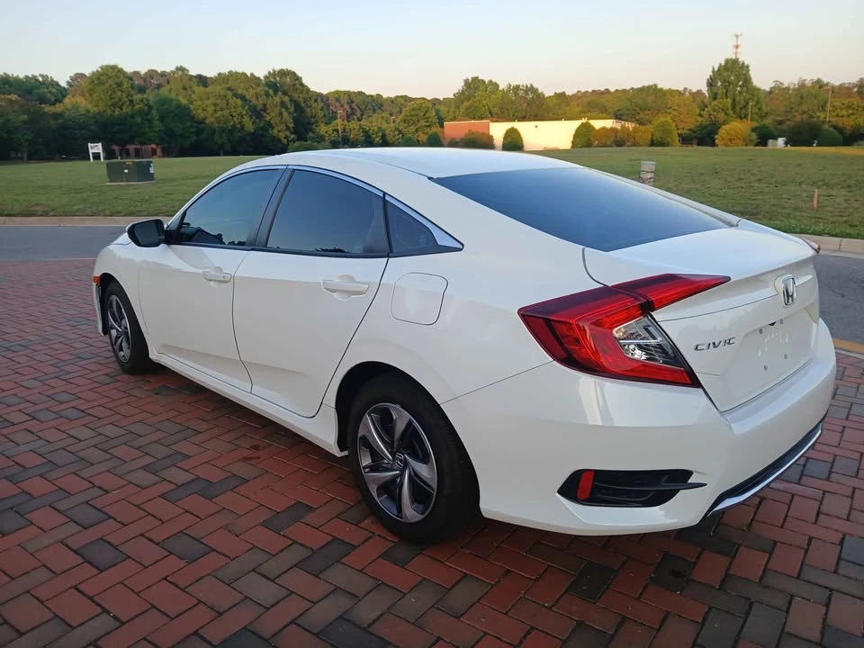 2021 Honda Civic 10th Gen - Image 4 of 16