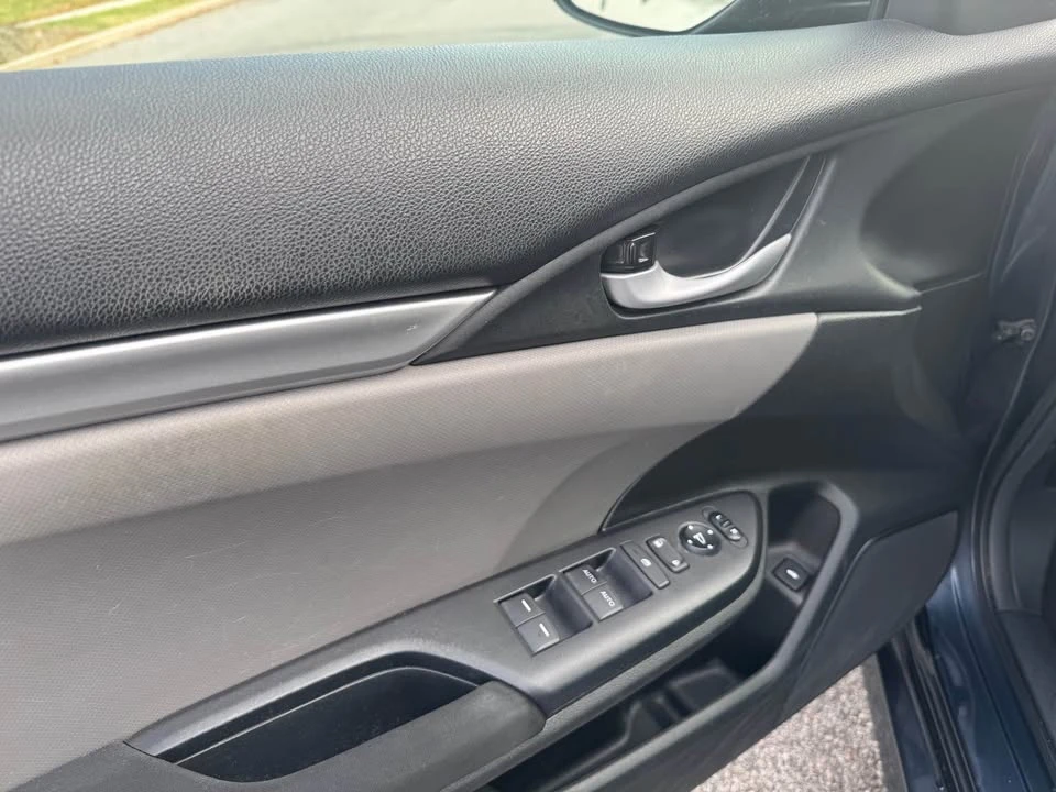2021 Honda Civic 10th Gen - Image 12 of 14