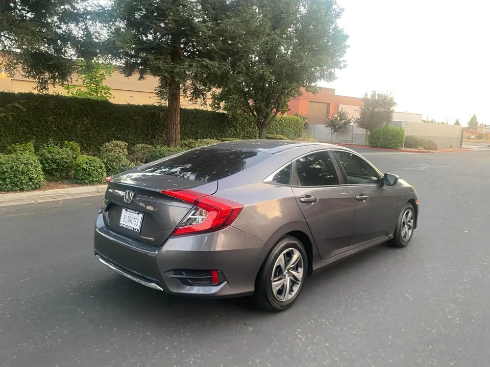 2021 Honda Civic 10th Gen - Image 6 of 15