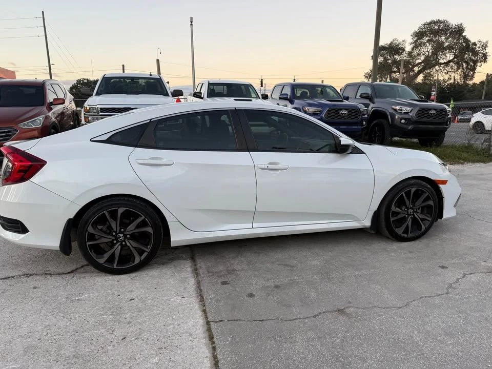 2021 Honda Civic 10th Gen - Image 4 of 8