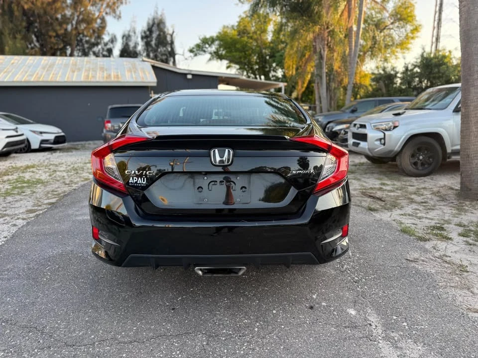 2021 Honda Civic 10th Gen - Image 11 of 13