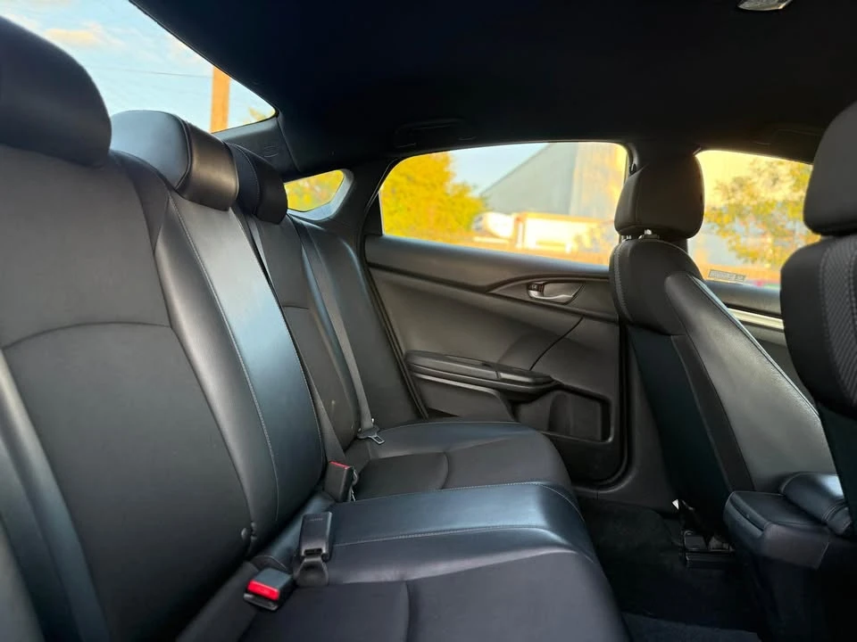 2021 Honda Civic 10th Gen - Image 10 of 13