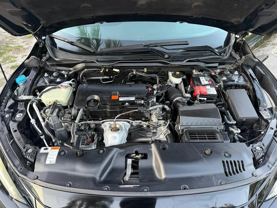 2021 Honda Civic 10th Gen - Image 6 of 13