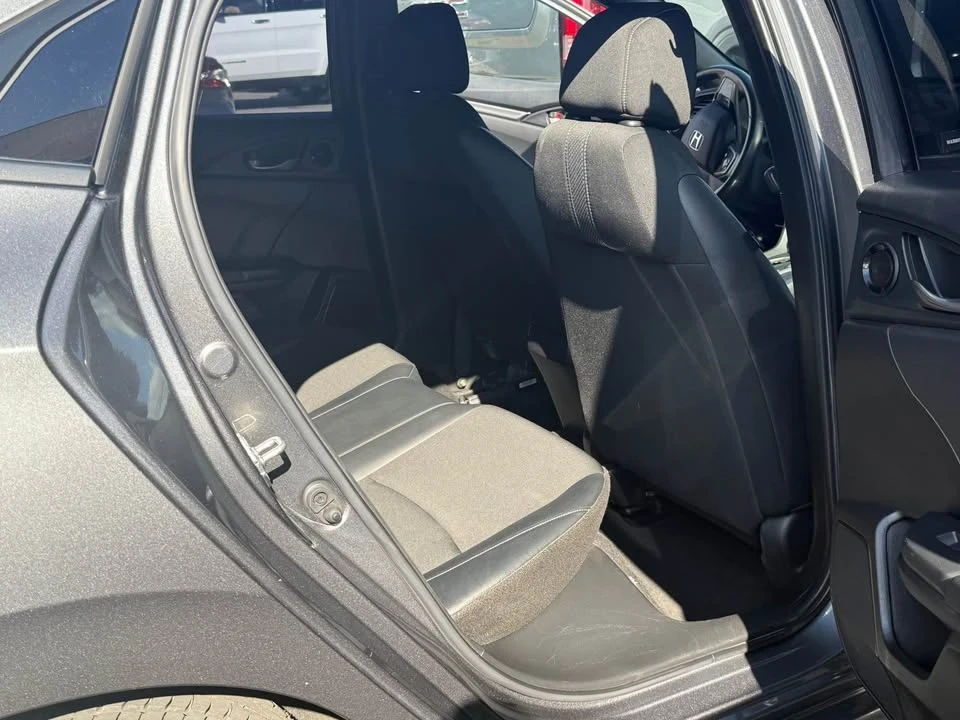2021 Honda Civic 10th Gen - Image 9 of 11