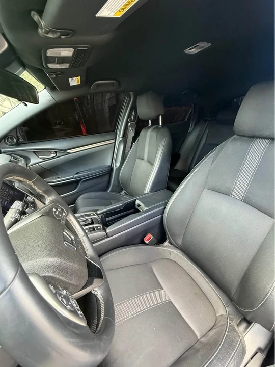 2021 Honda Civic 10th Gen - Image 11 of 12