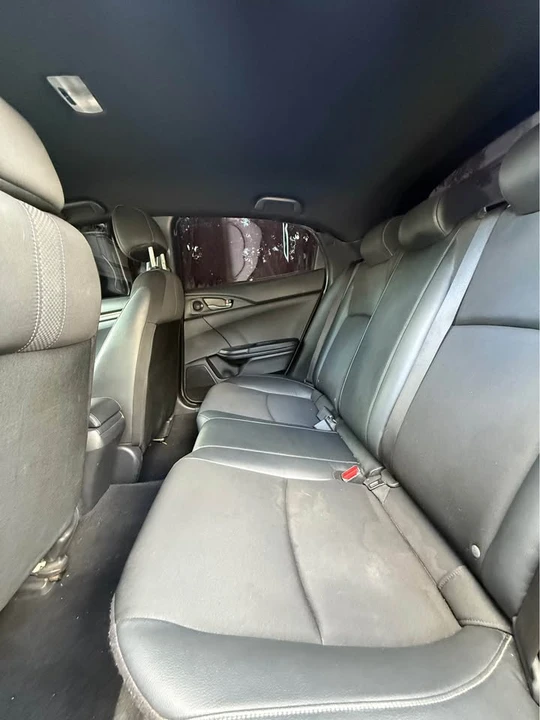 2021 Honda Civic 10th Gen - Image 10 of 12