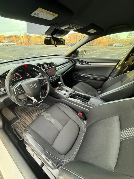 2021 Honda Civic 10th Gen - Image 7 of 10