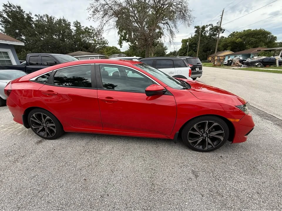 2021 Honda Civic 10th Gen - Image 4 of 8