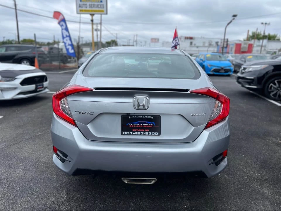 2021 Honda Civic 10th Gen - Image 11 of 18