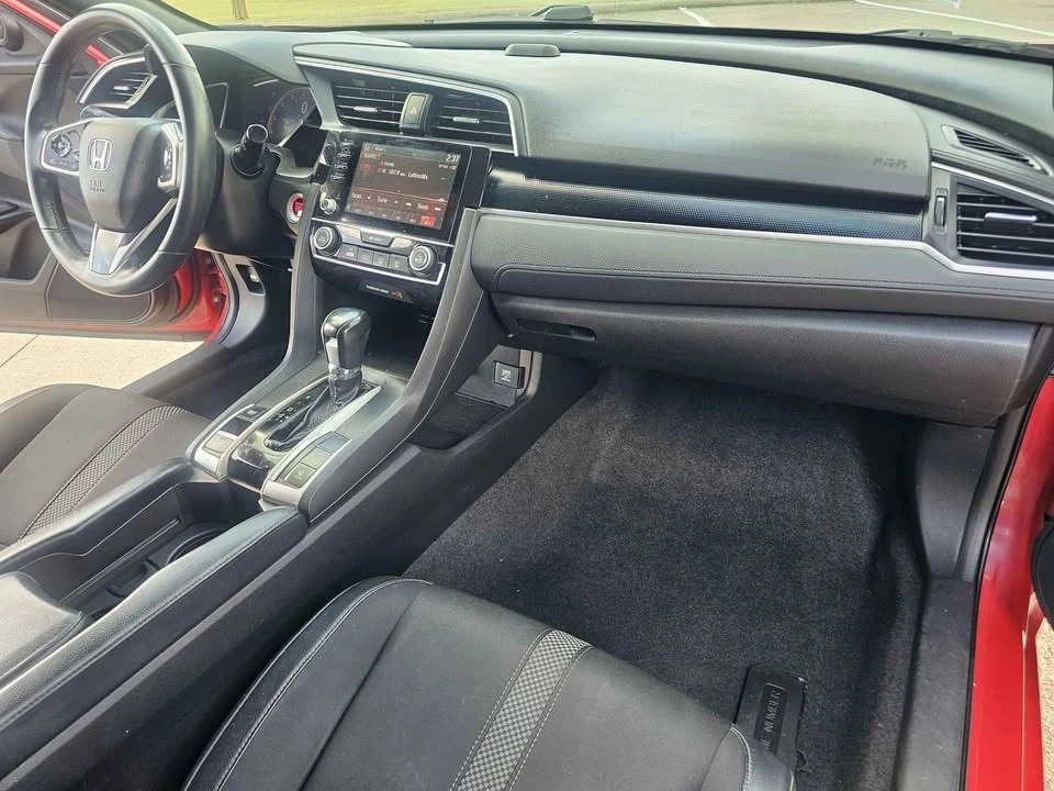 2021 Honda Civic 10th Gen - Image 13 of 15