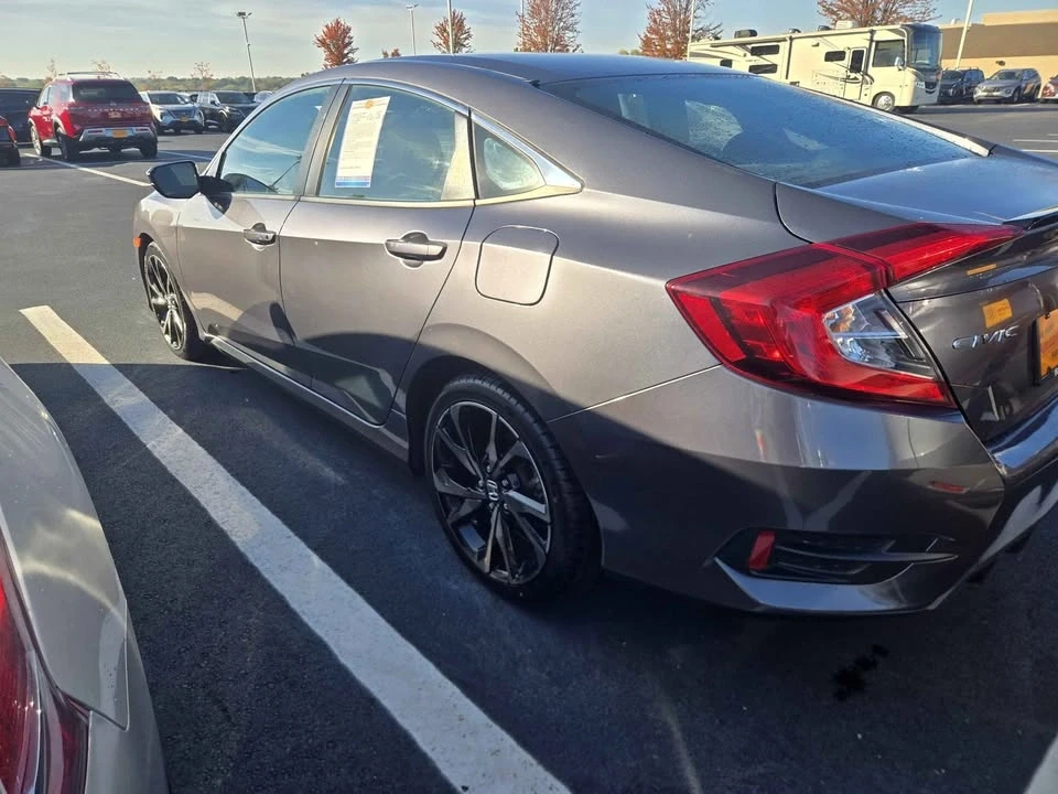 2021 Honda Civic 10th Gen - Image 10 of 11