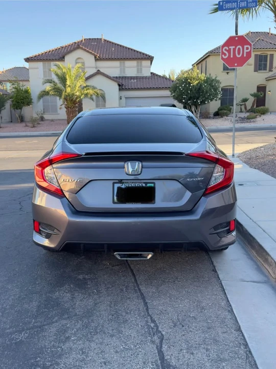 2021 Honda Civic 10th Gen - Image 5 of 9