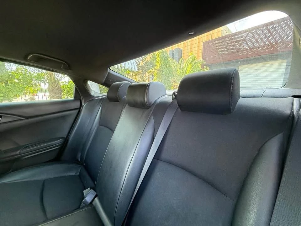 2021 Honda Civic 10th Gen - Image 5 of 8